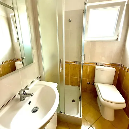 Cozy Seaside Apartment, -2 Apartamento *